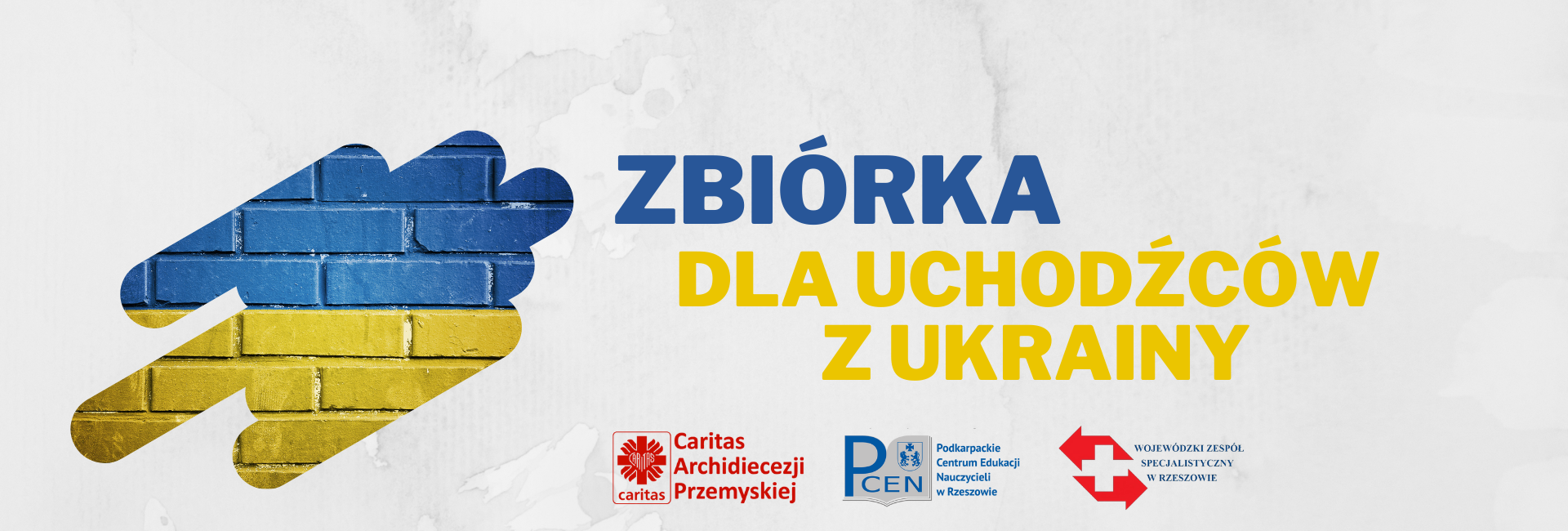 Baner z napisem ZBIORKA DLA UCHODŻCÓW Z UKRAINY z logami Caritas Archidiecezji Przemyskiem oraz Podkarpackiego Zespołu Placówek Wojewódzkich w Rzeszowie